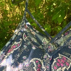 Mossimo paisley top